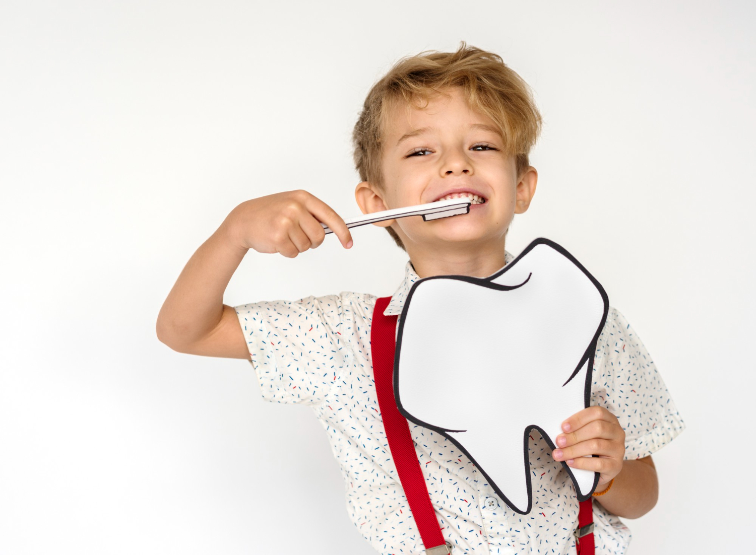 Dentista a Torino: l’importanza del filo interdentale